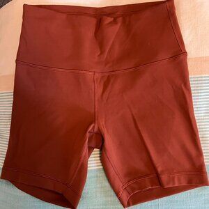 Lululemon WUnder Train Shorts 6 inches
